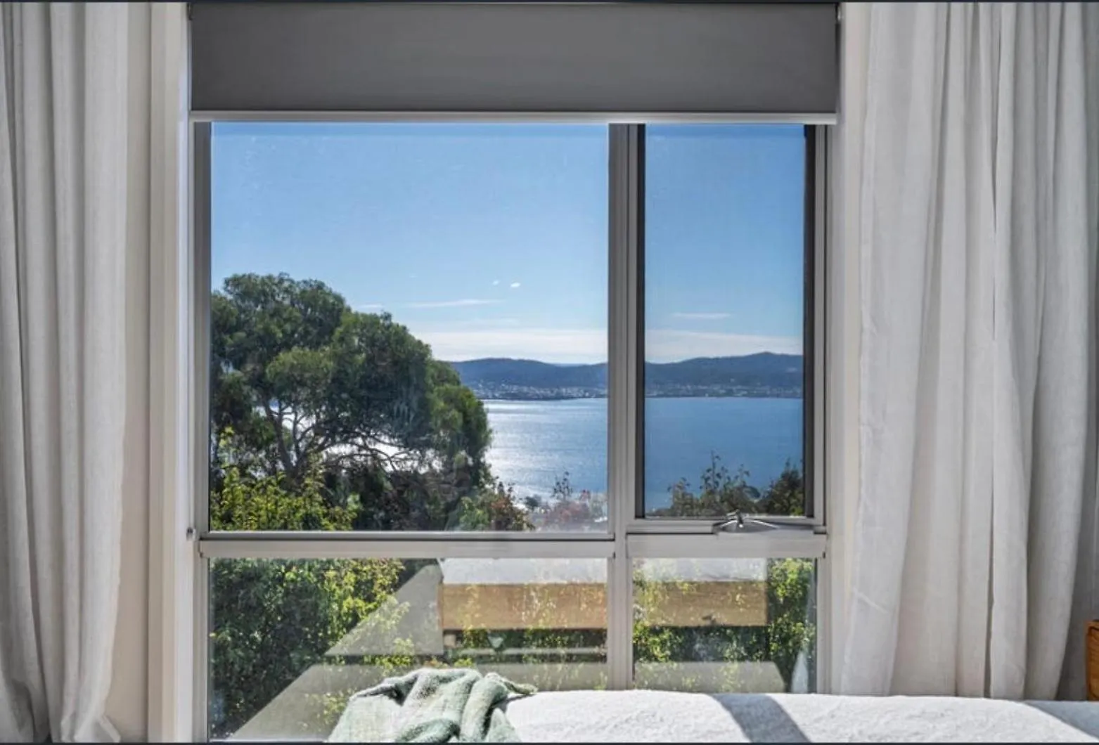 Nicolas Escape Panoramic Views Luxury And Space Hobart Villa